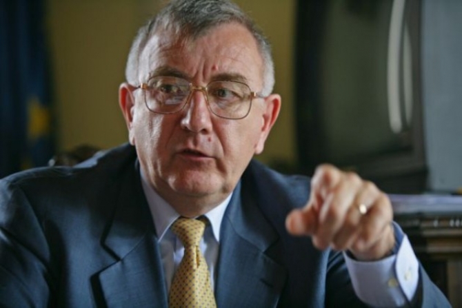 Andrei Chiliman, urmează să fe prezentat astăzi Înaltei Curţi de Casaţie şi Justiţie cu propunere de arestare preventivă pentru 30 de zile Andrei Chiliman, urmează să fe prezentat astăzi Înaltei Curţi de Casaţie şi Justiţie cu propunere de arestare preventivă pentru 30 de zile