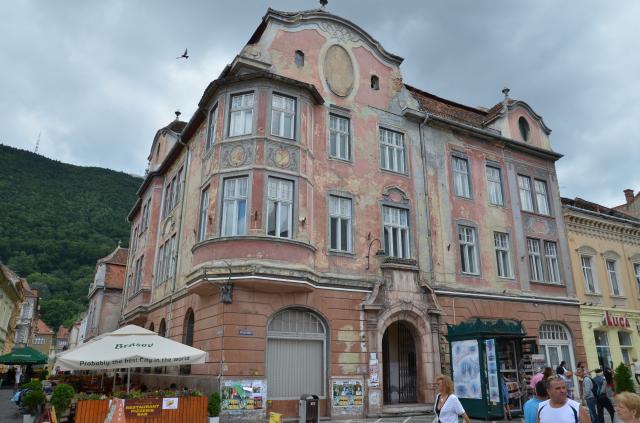 Soluție pentru reabilitarea fațadelor clădirilor istorice din Brașov Soluție pentru reabilitarea fațadelor clădirilor istorice din Brașov