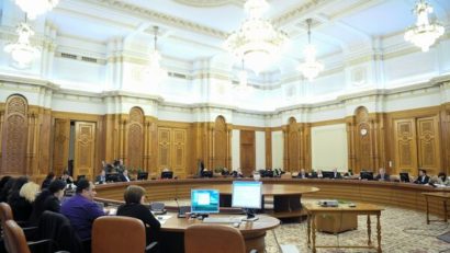 Comisia Juridică a Camerei Deputaţilor are termen până luni pentru a anunţa calendarul de dezbatere a solicitării de încuviinţare a începerii urmăririi penale faţă Victor Ponta, în dosarul Şova