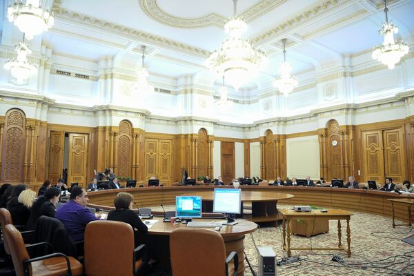 Comisia Juridică a Camerei Deputaţilor are termen până luni pentru a anunţa calendarul de dezbatere a solicitării de încuviinţare a începerii urmăririi penale faţă Victor Ponta, în dosarul Şova Comisia Juridică a Camerei Deputaţilor are termen până luni pentru a anunţa calendarul de dezbatere a solicitării de încuviinţare a începerii urmăririi penale faţă Victor Ponta, în dosarul Şova