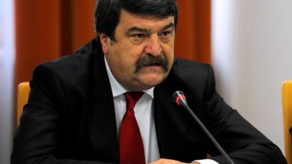 Procurorii DNA au extins cercetările în cazul fostului judecător al Curţii Constituţionale, Toni Greblă