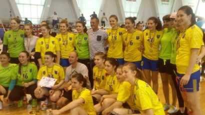 Corona Braşov – junioare II, vicecampioană naţională la handbal feminin