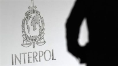 Doi foști oficiali FIFA, dați în urmărire de Interpol