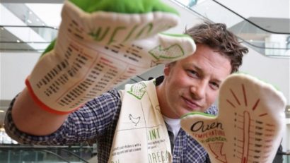Jamie Oliver, un „Sir” împotriva alimentaţiei de proastă calitate