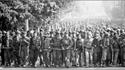 Asociaţia ’21 Decembrie 1989′ a marcat, azi, 25 de ani de la Mineriadă