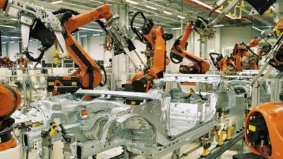 Aduc roboți! Dacia le oferă între 10.000 şi 100.000 de lei angajaţilor care pleacă voluntar din uzină