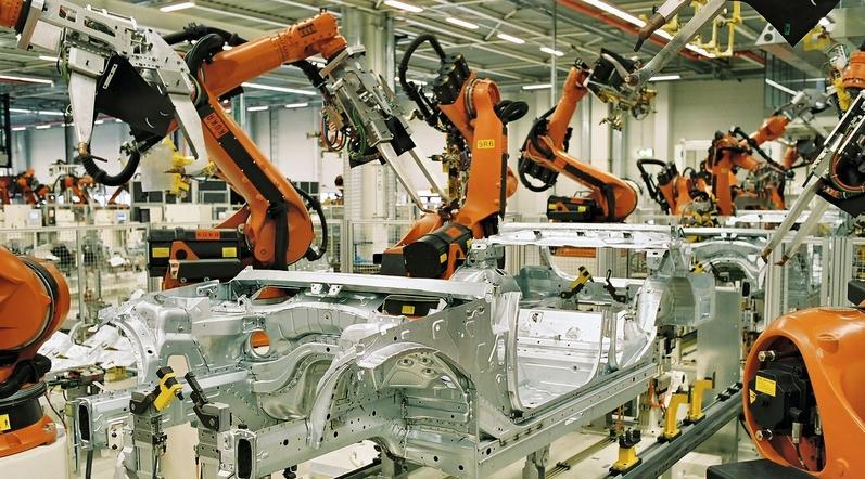 Aduc roboți! Dacia le oferă între 10.000 şi 100.000 de lei angajaţilor care pleacă voluntar din uzină