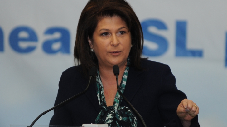 Guvernul va începe consultări, săptămâna viitoare, cu partenerii sociali pe Legea salarizării personalului din domeniul bugetar Guvernul va începe consultări, săptămâna viitoare, cu partenerii sociali pe Legea salarizării personalului din domeniul bugetar