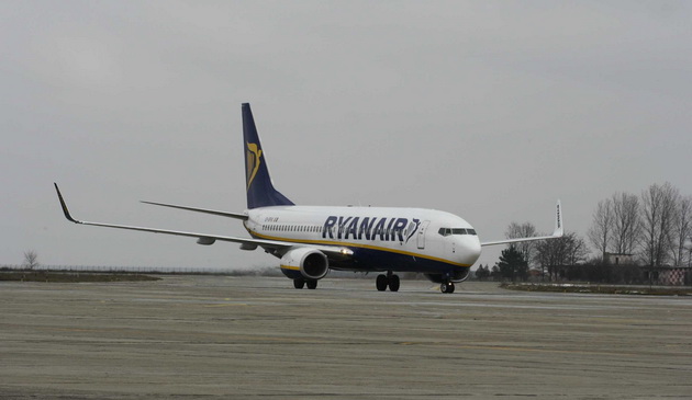Suspiciune de bombă într-o cursă Ryanair Suspiciune de bombă într-o cursă Ryanair