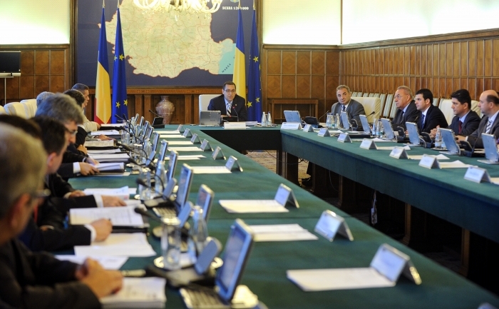 Guvernul a aprobat, astăzi, prima rectificare bugetară din an, care distribuie veniturile suplimentare din prima jumătate a anului Guvernul a aprobat, astăzi, prima rectificare bugetară din an, care distribuie veniturile suplimentare din prima jumătate a anului
