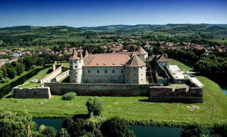 Cetatea Făgăraş, în topul celor mai frumoase castele din lume Cetatea Făgăraş, în topul celor mai frumoase castele din lume