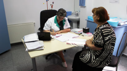 Peste 1.800 de mureșeni au acces la serviciile medicale doar pe baza unor adeverințe