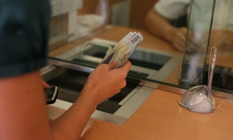 Românii nu trebuie să-şi facă probleme în privinţa băncilor cu capital grecesc Românii nu trebuie să-şi facă probleme în privinţa băncilor cu capital grecesc