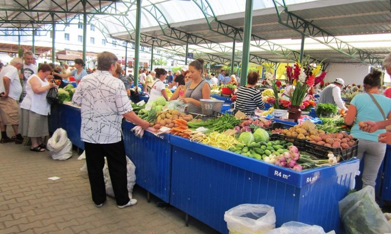 Vânzări slabe în piețele din Tîrgu-Mureș Vânzări slabe în piețele din Tîrgu-Mureș