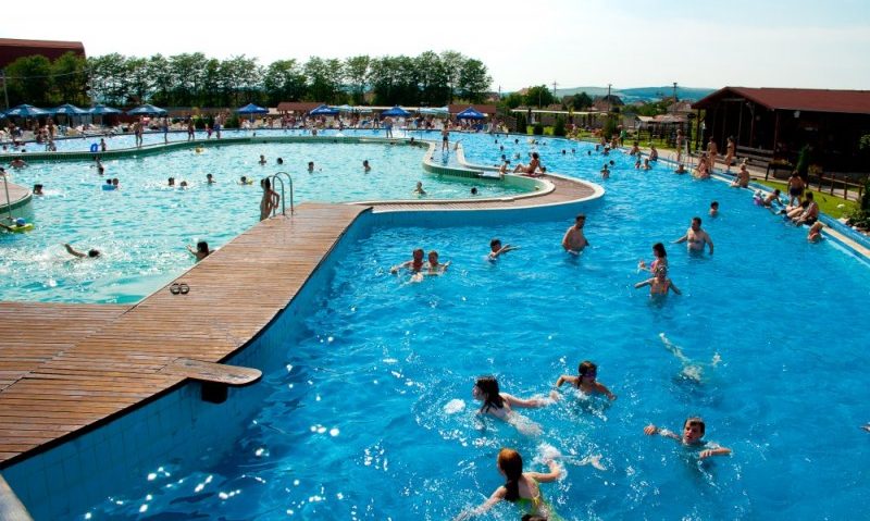 Apa din ștrandurile și piscinele din Mureș, fără probleme Apa din ștrandurile și piscinele din Mureș, fără probleme