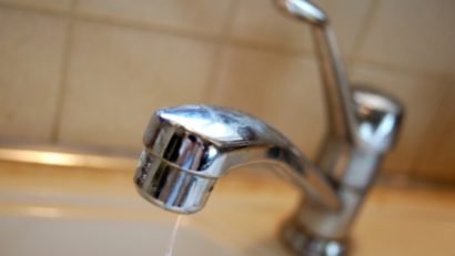 Lucrările de întreținere la barajele mureșene lasă locuitorii din Iernut fără apă