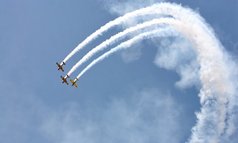Spectacole aviatice în țară Spectacole aviatice în țară