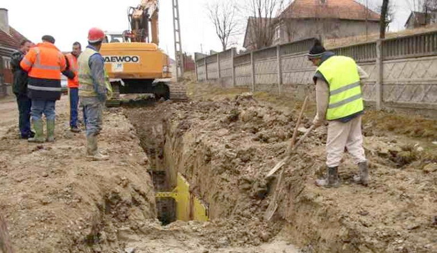 Investiţii de 12 milioane de euro în infrastructură la Târnăveni Investiţii de 12 milioane de euro în infrastructură la Târnăveni