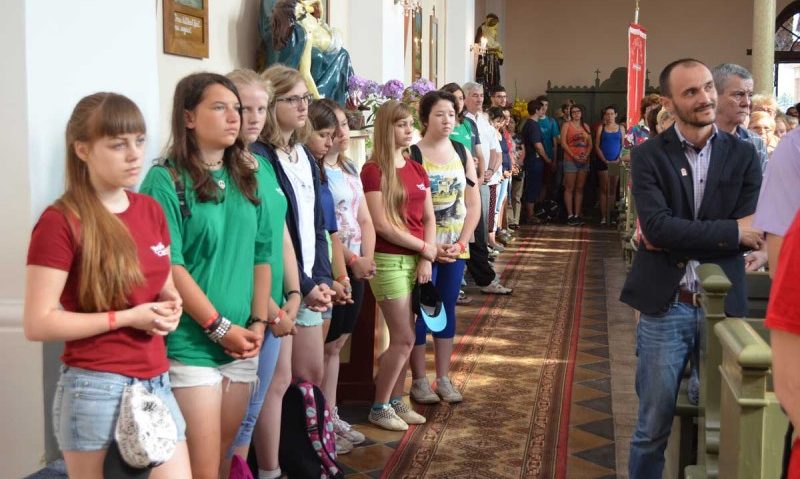 Cea mai mare tabără de voluntariat organizată în România se încheie, astăzi, la Petroşani Cea mai mare tabără de voluntariat organizată în România se încheie, astăzi, la Petroşani