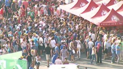 Peste 200 de reclamaţii privind organizarea concertului lui Robbie Williams