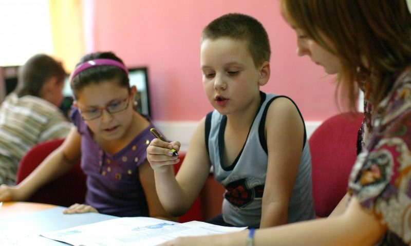 Copiii din centrele pentru persoanele cu dizabilități au regim de semipenitenciar Copiii din centrele pentru persoanele cu dizabilități au regim de semipenitenciar