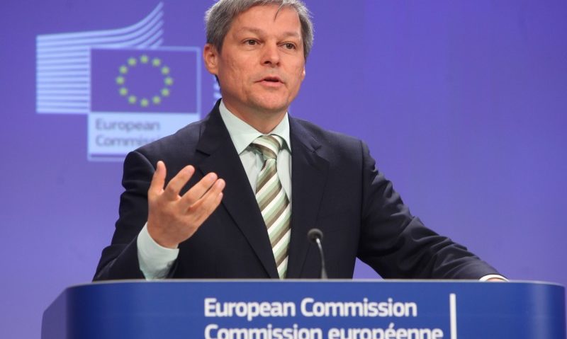 Dacian Cioloş a fost desemnat consilier special al preşedintelui CE, Jean-Claude Juncker, pentru siguranţa alimentară internaţională Dacian Cioloş a fost desemnat consilier special al preşedintelui CE, Jean-Claude Juncker, pentru siguranţa alimentară internaţională