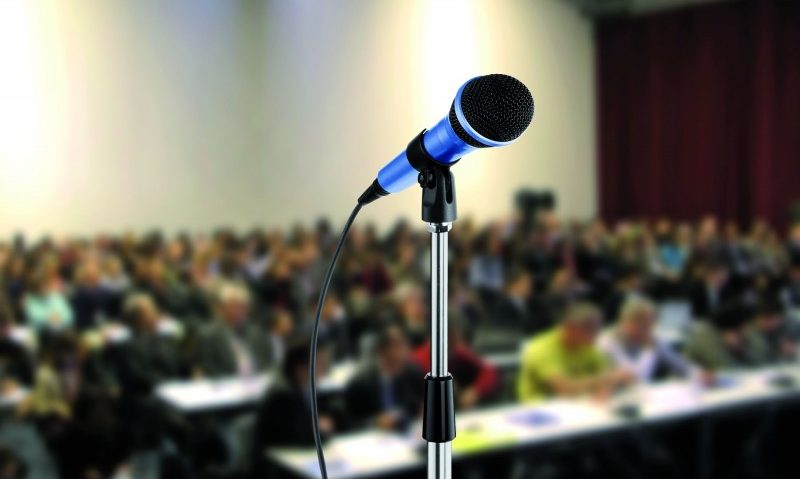 Aproape o sută de elevi şi cadre didactice din ţară s-au înscris la cea de-a şasea ediţie a masterclass-ului de debate Aproape o sută de elevi şi cadre didactice din ţară s-au înscris la cea de-a şasea ediţie a masterclass-ului de debate