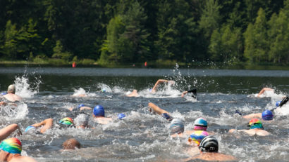 Un jandarm harghitean participă la Triathlonul de la Sfânta Ana