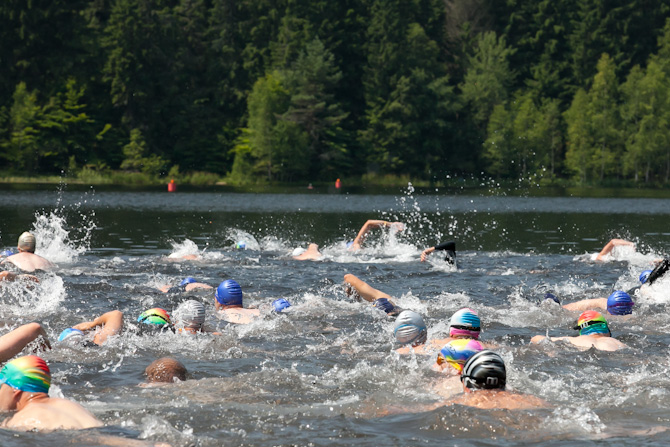 Un jandarm harghitean participă la Triathlonul de la Sfânta Ana