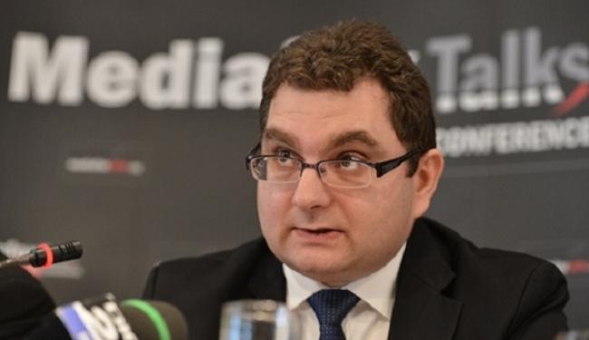 Noul ministru al transporturilor, Iulian Matache, a depus astăzi, la Palatul Cotroceni, jurământul de învestitură Noul ministru al transporturilor, Iulian Matache, a depus astăzi, la Palatul Cotroceni, jurământul de învestitură