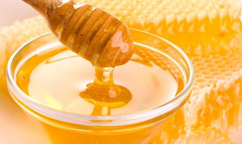 Producție triplă de miere în Mureș Producție triplă de miere în Mureș