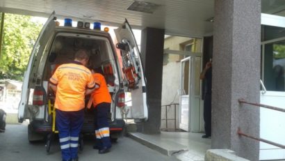 Pilot cu malarie adus la București