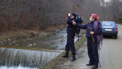Jandarmii harghiteni au găsit o femeie care se rătăcise