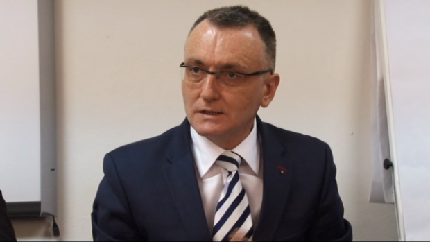 Ministerul Educaţiei va analiza oportunitatea ca liceele în care rata de promovare a fost zero să mai rămână în funcţiune Ministerul Educaţiei va analiza oportunitatea ca liceele în care rata de promovare a fost zero să mai rămână în funcţiune