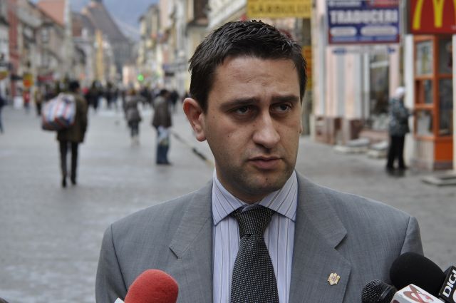Controale OPC la piscinele din județul Brașov Controale OPC la piscinele din județul Brașov