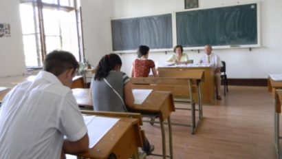 Cinci candidați se luptă pentru un loc de titular la limba engleză, în județul Mureș