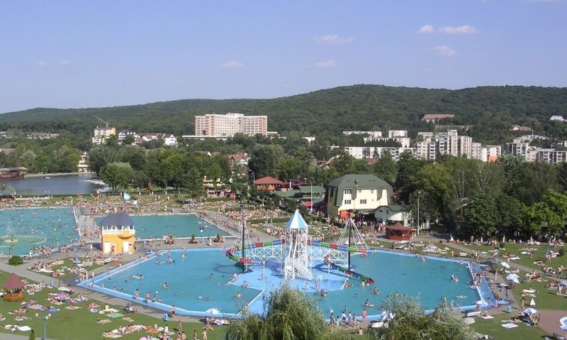 [LIVE VIDEO] Mii de oameni în compexul Weekend Tîrgu Mureș