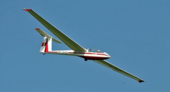 Pilot de planor, dat dispărut în județul Brașov Pilot de planor, dat dispărut în județul Brașov