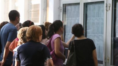 Mai puțin de jumătate din posturile titularizabile din Mureș s-au ocupat
