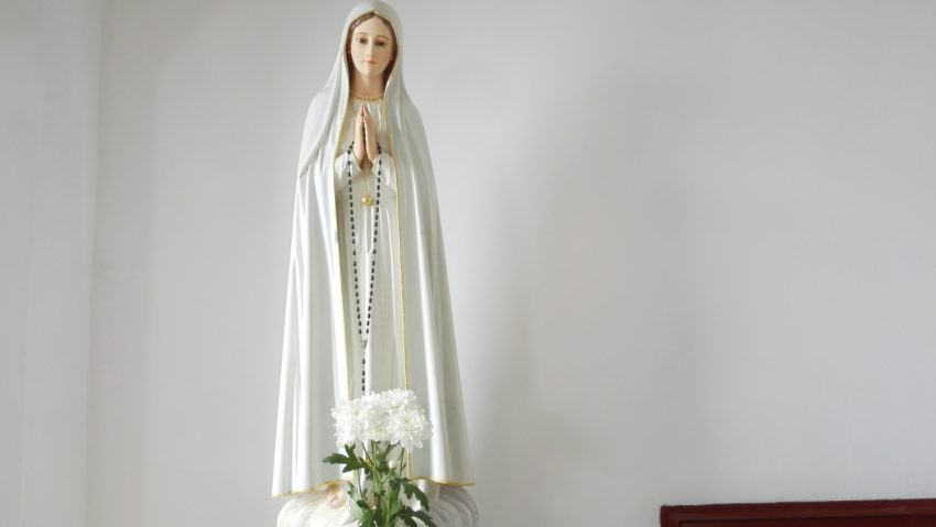 Astăzi este cea mai importantă sărbătoare dedicată Sfintei Fecioare Maria Astăzi este cea mai importantă sărbătoare dedicată Sfintei Fecioare Maria