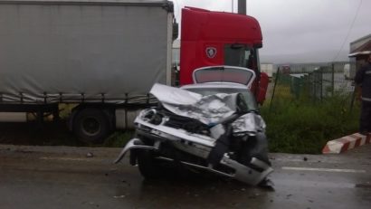 Accident cu 3 victime încarcerate în această dimineață în Mureș