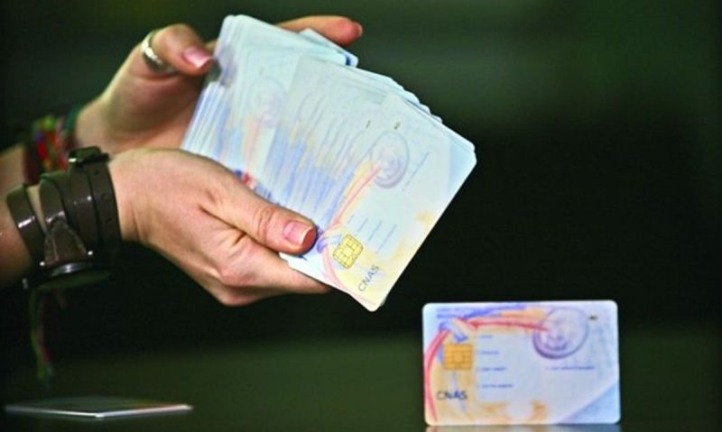 Cardul naţional de sănătate devine obligatoriu de la 1 septembrie Cardul naţional de sănătate devine obligatoriu de la 1 septembrie