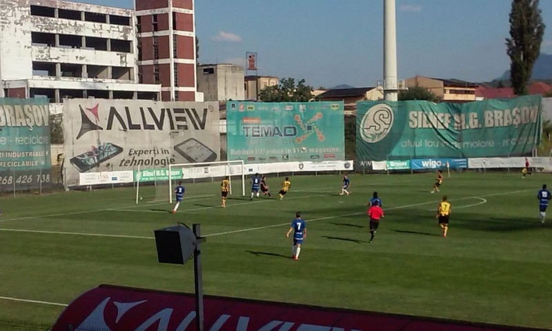 Înfrângere într-un nou test: FC Braşov – ACS Berceni 1-3 (1-1) Înfrângere într-un nou test: FC Braşov – ACS Berceni 1-3 (1-1)