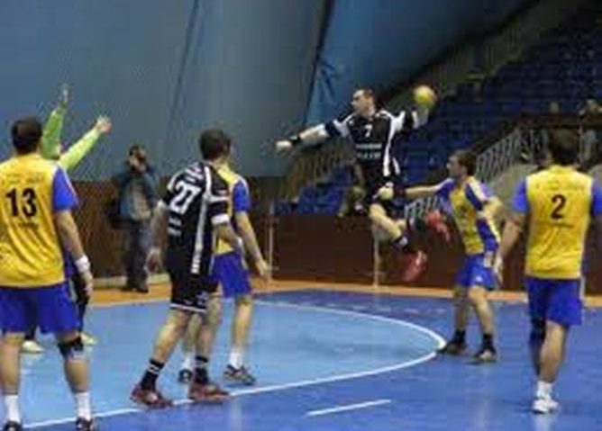 A dispărut Rom Cri Braşov…I-a luat locul echipa Centrului Naţional Olimpic de Tineret A dispărut Rom Cri Braşov…I-a luat locul echipa Centrului Naţional Olimpic de Tineret