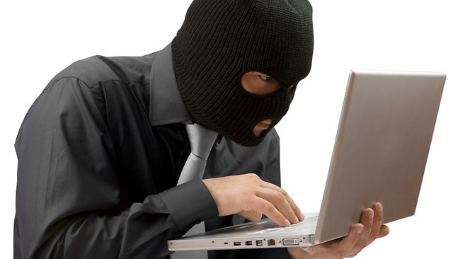 A fost descoperită o versiune a unui program periculos care îi poate afecta pe utilizatorii români de e-banking A fost descoperită o versiune a unui program periculos care îi poate afecta pe utilizatorii români de e-banking