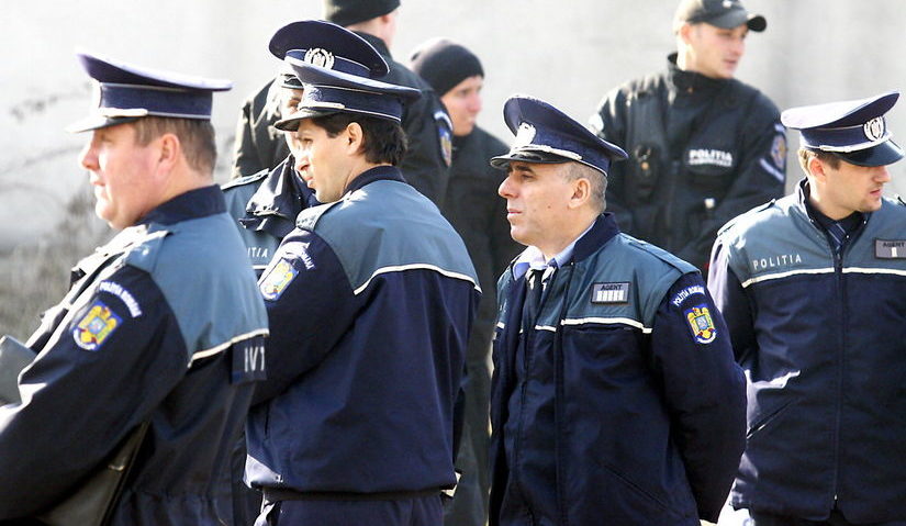 Liberalii vor modificarea şi completarea legii privind statutul poliţistului Liberalii vor modificarea şi completarea legii privind statutul poliţistului