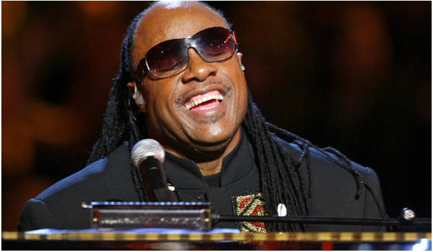Stevie Wonder a susţinut trei concerte gratuite în SUA Stevie Wonder a susţinut trei concerte gratuite în SUA