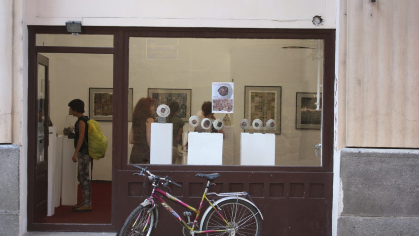 Cele două Junone- finisajul expoziției DiverSimilar la Camera Karte din Tg.Mureș Cele două Junone- finisajul expoziției DiverSimilar la Camera Karte din Tg.Mureș
