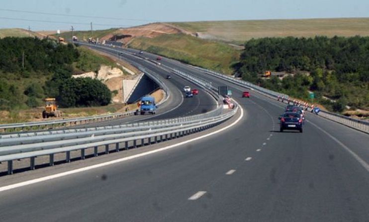 Lotul trei al Autostrăzii Sibiu-Orăştie va fi închis traficului de luni Lotul trei al Autostrăzii Sibiu-Orăştie va fi închis traficului de luni