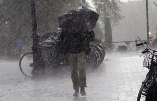 Informare meteorologică de ploi